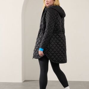 Athleta WHISPER FEATHERLESS PUFFER PARKA Size XL Black Coat